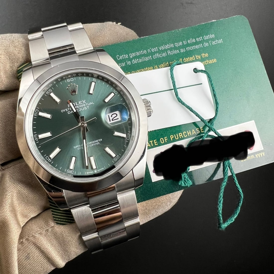 NEW OYSTERPERPETUAL DATEJUST GREEN DIAL 41 MM IN OYSTERSTEEL COMES WITH BOX: NEW OYSTERPERPETUAL DATEJUST GREEN DIAL 41 MM IN OYSTERSTEEL COMES WITH BOX AND PAPER #PAPPS95015v7