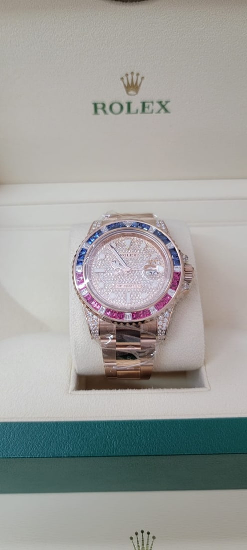 BRAND NEW FACTORY ROLEX GMT MASTER II SARU DIAMOND PAVE DIAL COMES WITH BOX: BRAND NEW FACTORY ROLEX GMT MASTER II SARU DIAMOND PAVE DIAL COMES WITH BOX AND PAPERS #PAPPS15622v8