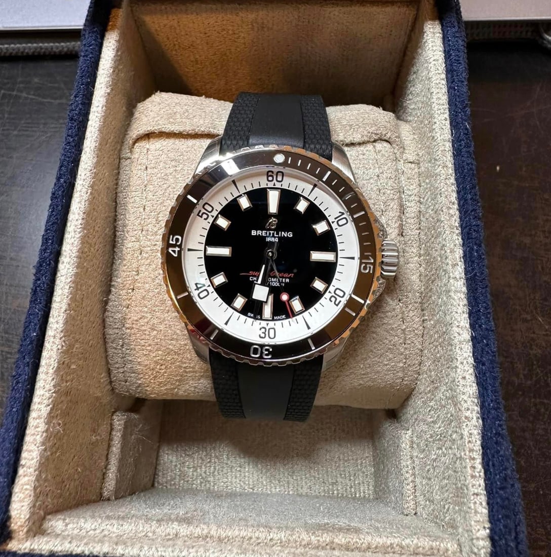 Breitling Comes with Box & Papers: Breitling Comes with Box & Papers #PAPPS18331v8