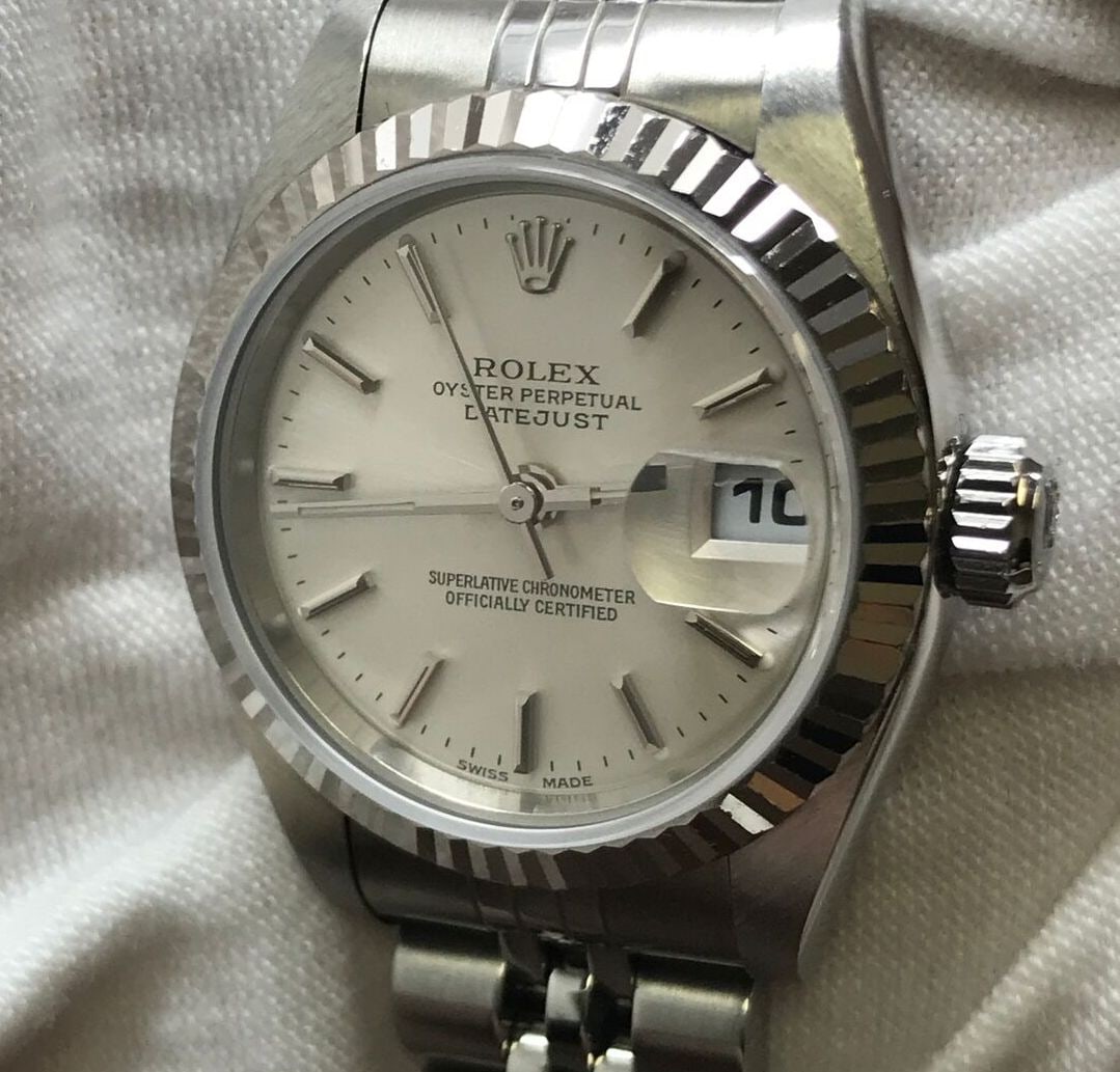 Used Ladies 26mm Oysteperpetual Rolex Comes with Box & Papers: Used Ladies 26mm Oysteperpetual Rolex Comes with Box & Papers #PAPPS18874v8
