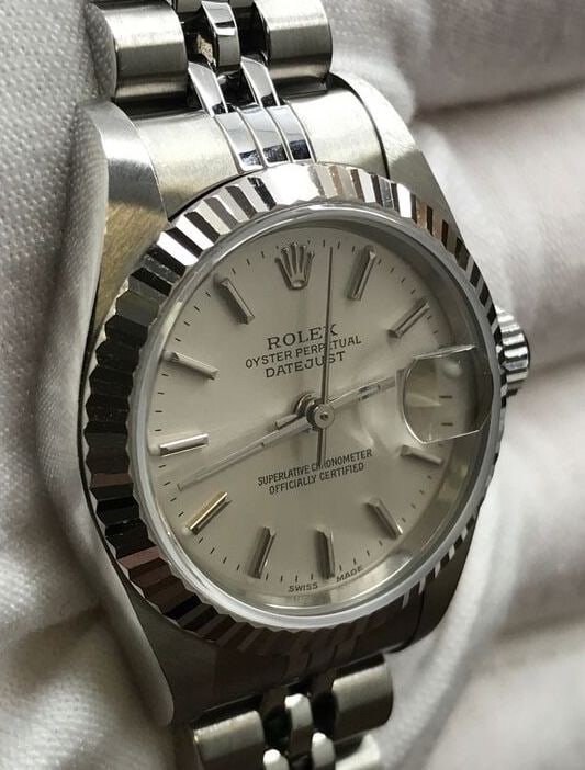Used Ladies 26mm Oysteperpetual Rolex Comes with Box & Papers: Used Ladies 26mm Oysteperpetual Rolex Comes with Box & Papers #PAPPS18873v8