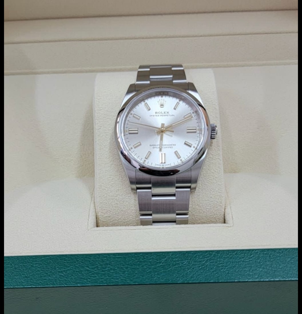 New Rolex Oysterperpetual 41mm White Dial Comes with Box & Papers: New Rolex Oysterperpetual 41mm White Dial Comes with Box & Papers #PAPPS18297v8