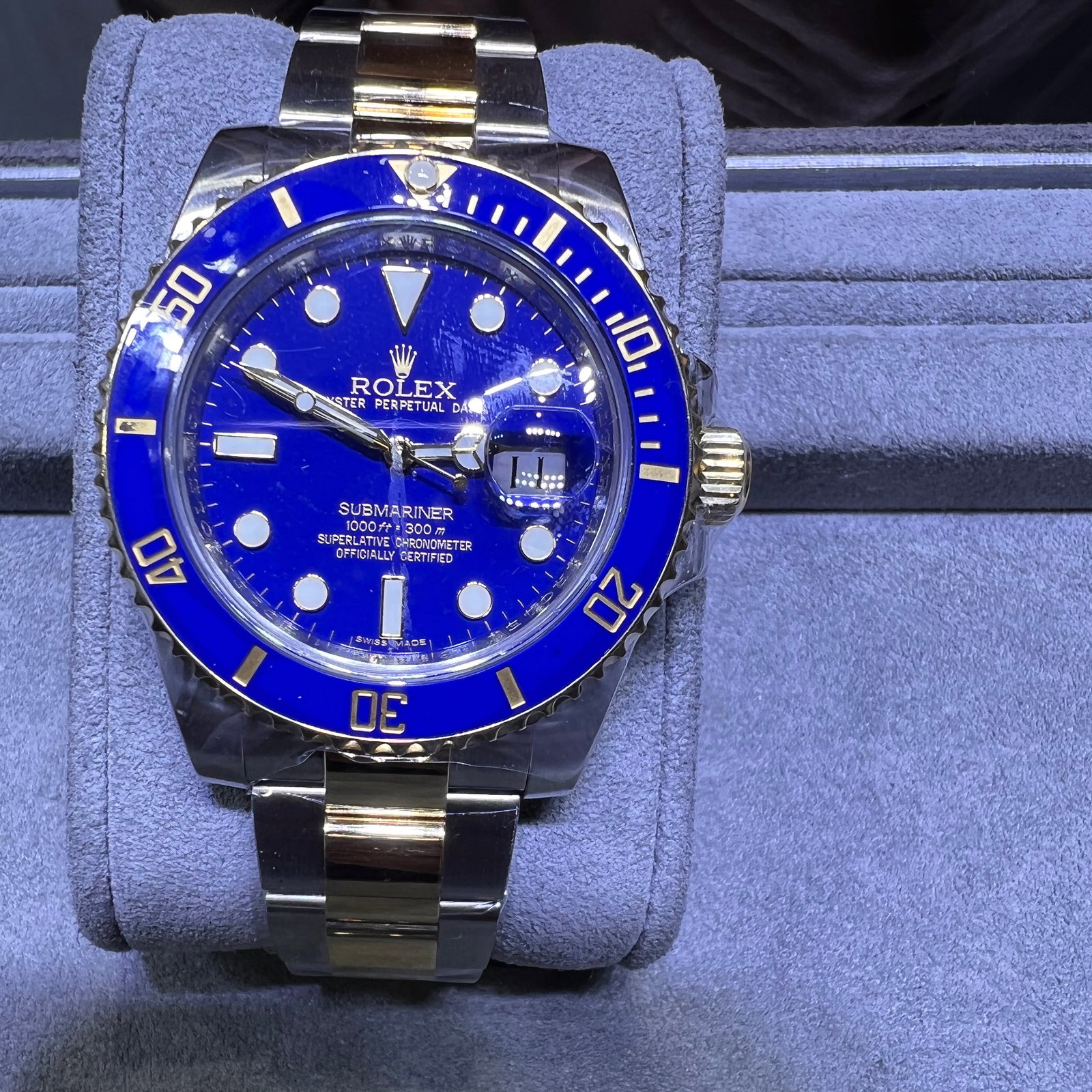 Submariner Rolex Pre-Owned Ceramiz Bezel comes with Box no Paper: Submariner Rolex Pre-Owned Ceramiz Bezel comes with Box no Paper Gauranteed Authentic can be certified prior to shipping. #PAPPS73928v7