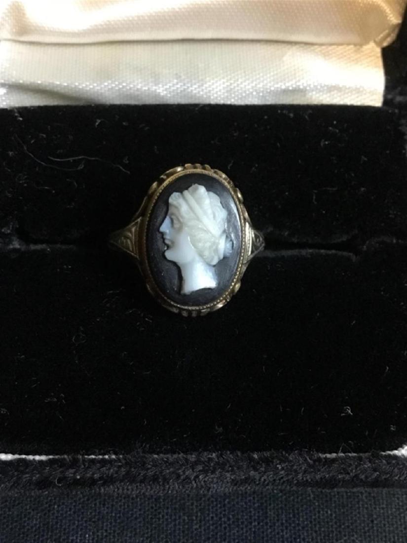 14 karat yellow gold 4 g total weight cameo ring: 14 karat yellow gold 4 g total weight cameo ring 14 karat yellow gold 4 g total weight cameo ring