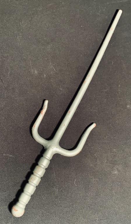 Daredevil (2015 2018) - Ninja Sai: Daredevil (2015 2018) - Ninja Sai. Made of rubber. Original ninja sai used in the Drew Goddard created television series 'Daredevil' (2015 2018). Charlie Cox stars as Matt Murdock / Daredevil, a blind