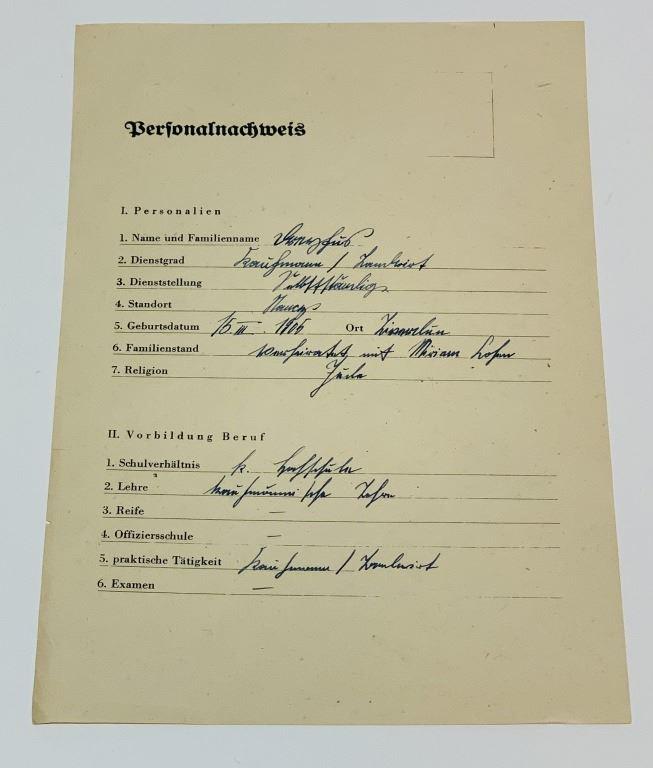 Inglourious Basterds (2009) - Christoph Waltz (Col.: Inglourious Basterds (2009) - Christoph Waltz (Col. Hans Landa) Interrogation Paperwork. measures 8.5"x11" Original interrogation paperwork used by "Col. Hans Landa", played Christoph Waltz in the Que