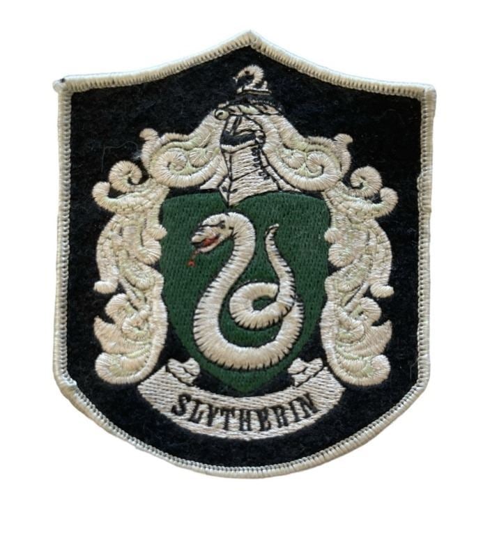 Harry Potter and the Prisoner of Azkaban (2004) - Slytherin House School Robe Crest Patch (1 of 1)