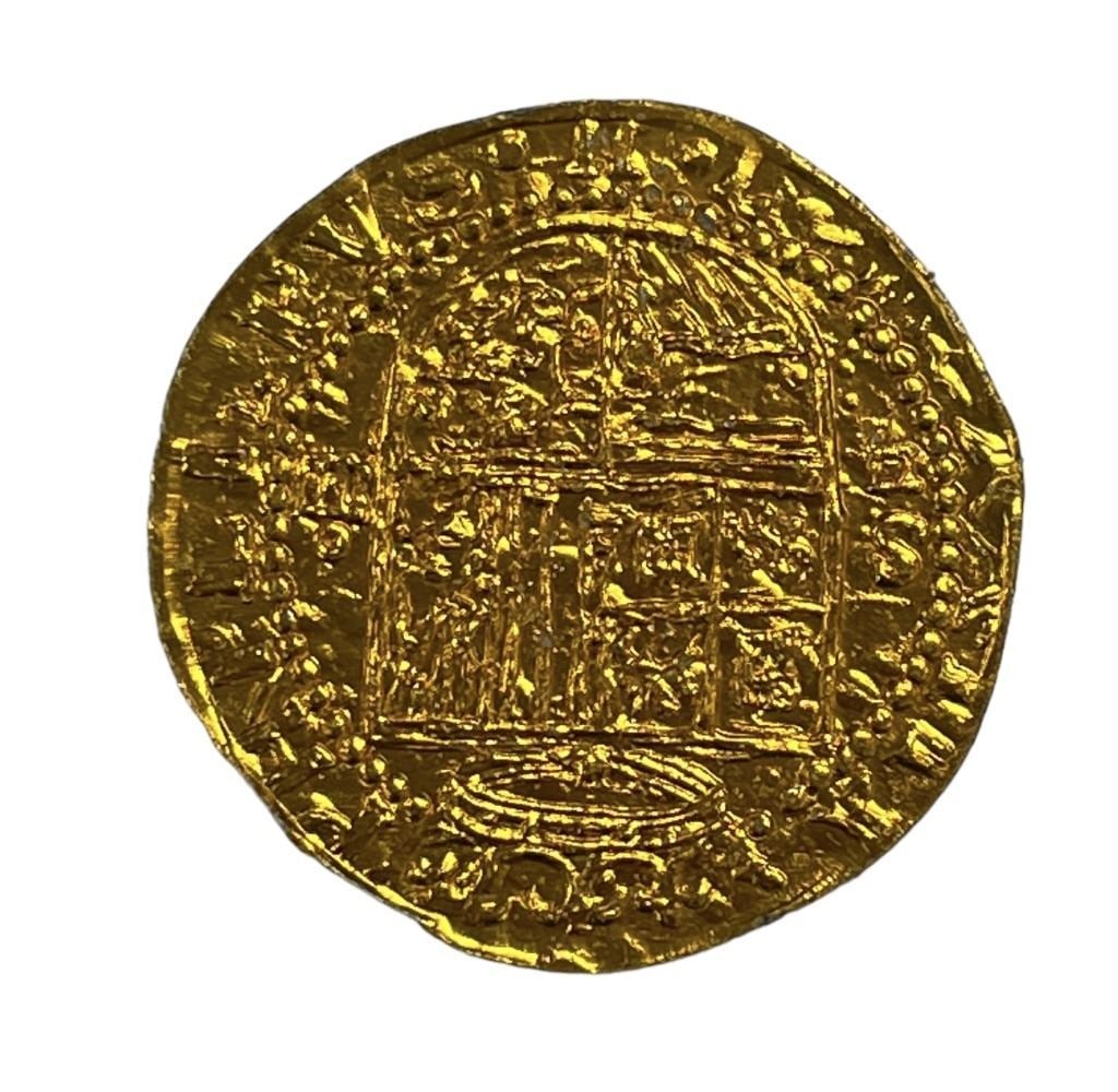 Pirates of the Caribbean: The Curse of the Black Pearl (2003) - Treasure Gold Doubloon Coin #1 (1 of 2)