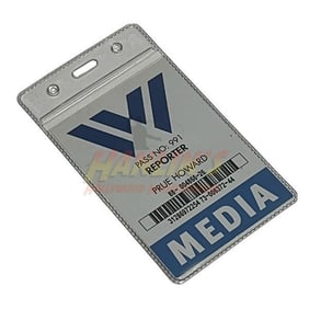 Batman v Superman: Dawn of Justice (2016) - Reporter Media Badge