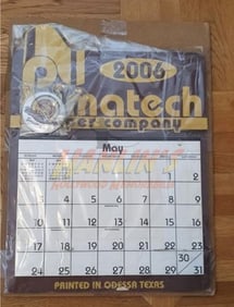Heroes (2006-2010) - Primatech Calendar and Wildcats Button