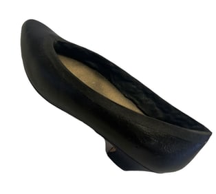 Married with Children (1987 - 1997) - Al Bundy (Ed O'Neill) Rubber Woman's Shoe