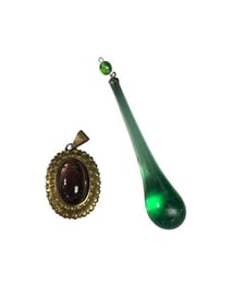 The Goonies (1985) - Necklace Pendent and Green Precious Stone From One-Eyed Willy's Treasure