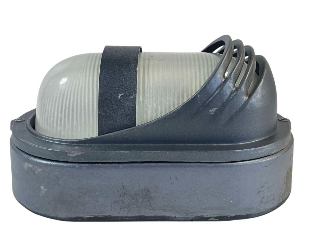 Battlestar Galactica (2004 - 2009) - Galactica Bridge CIC Wall Light (1 of 4)