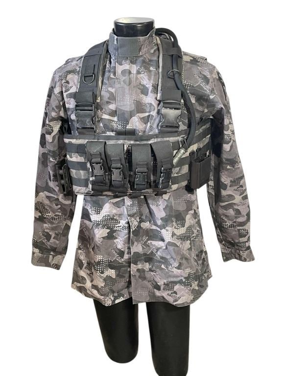 G.I. Joe: Retaliation (2013) - G.I. Joe Military Jacket and Tactical Vest (1 of 3)