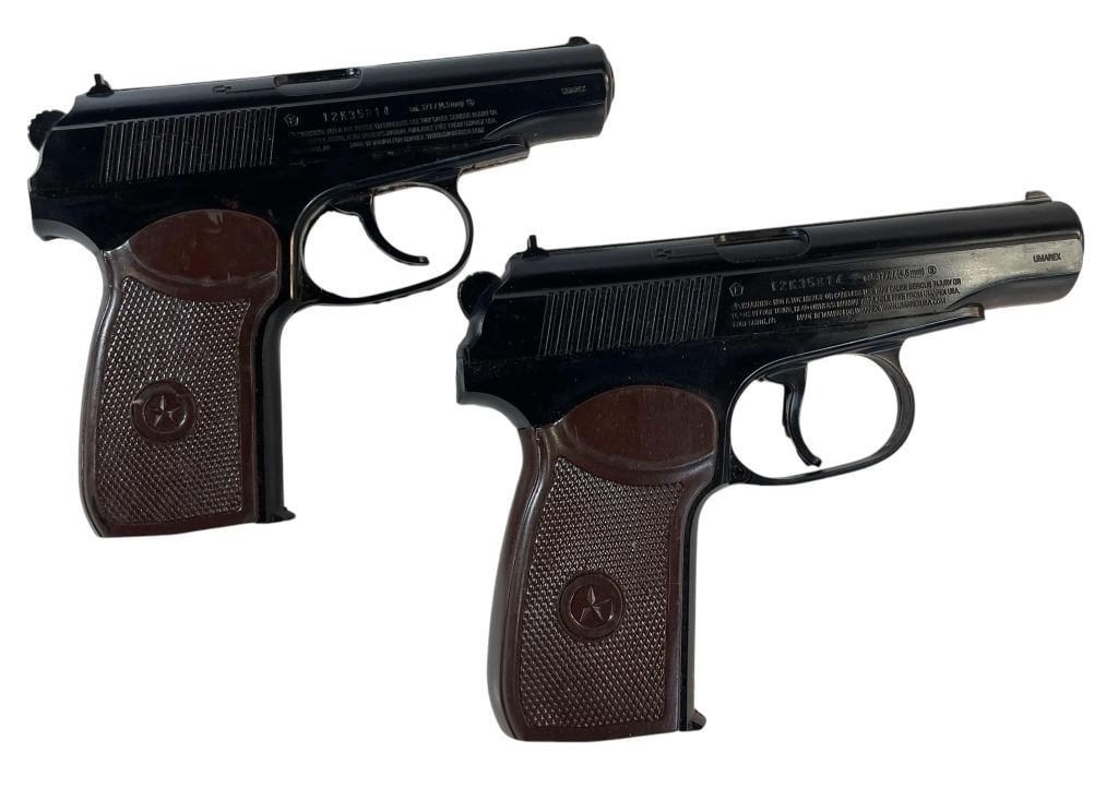 The Interview (2014) - Aaron Rapaport (Seth Rogen) and Park Sook-yin (Diana Bang) Makarov PM Pistols: The Interview (2014) - Aaron Rapaport (Seth Rogen) and Park Sook-yin (Diana Bang) Makarov PM Pistols.Comes with a COA signed by the armorer for the show. Master armorer and weapon fabricator who's bee