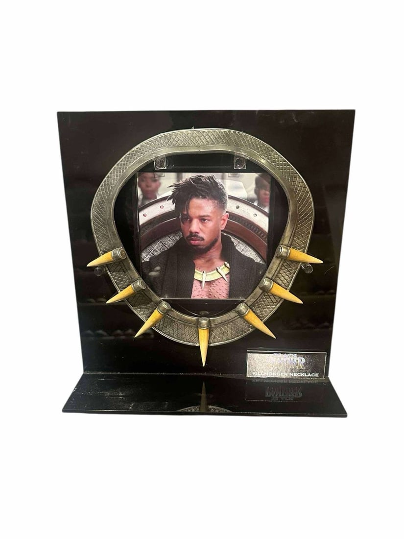 Black Panther (2018) - Killmonger (Michael B. Jordan) Necklace With Display (1 of 2)