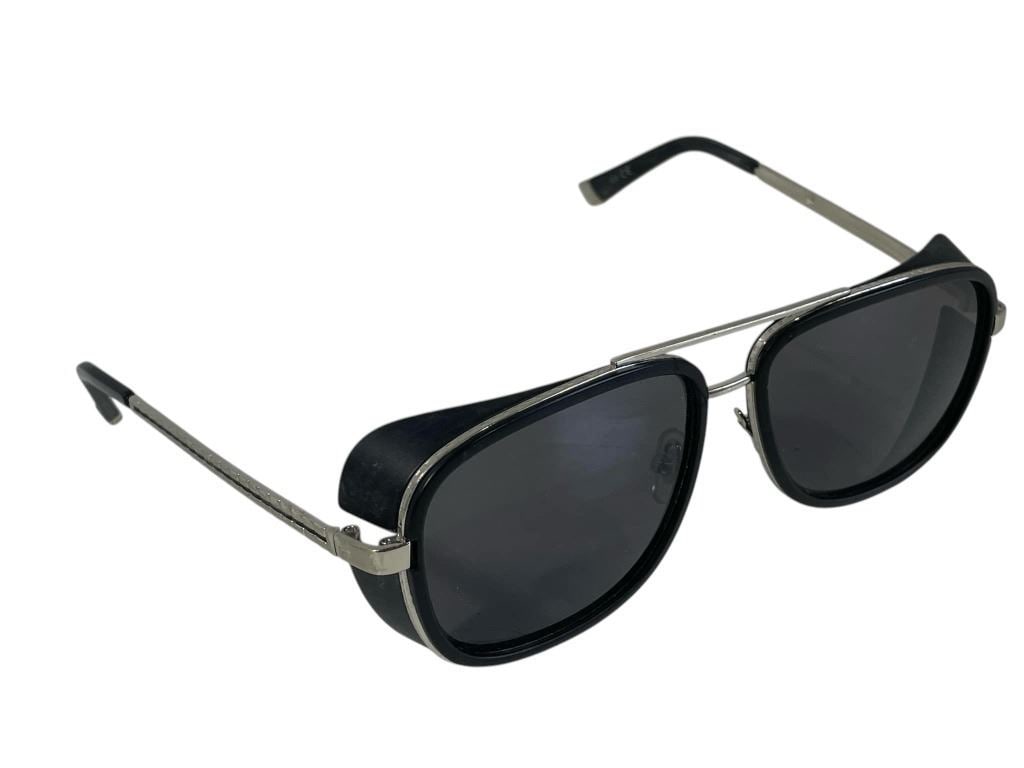 Fear the Walking Dead (2015[x=#8211/]2023) - Victor Strand (Colman Domingo) Sunglasses (1 of 6)