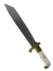 Legends of Tomorrow (2016-2022) - Vandal Savage (Casper Crump) Throwing Full Bird Dagger