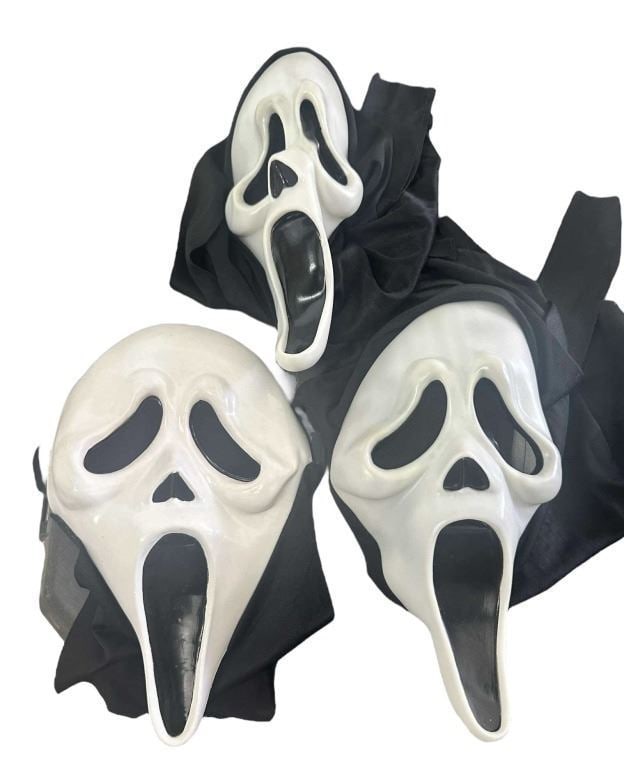 Still Screaming: The Ultimate Scary Movie Retrospective - 3 Ghost Face Masks (1 of 1)