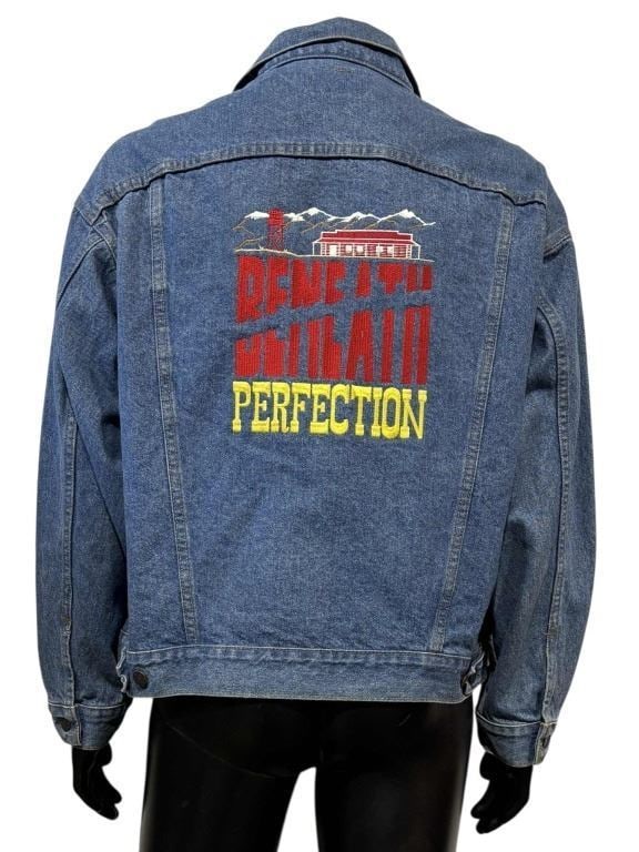 Tremors (1990) - Cast & Crew Jacket (XL) (1 of 3)