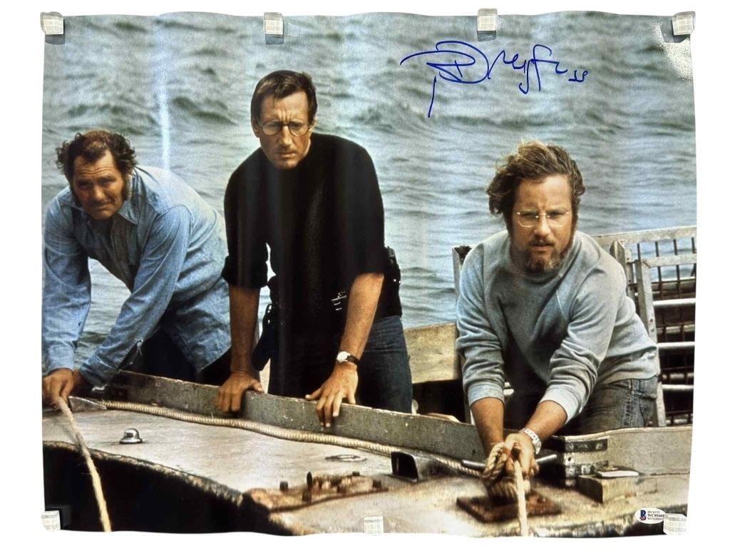 Jaws (1975) - Richard Dreyfuss Signed 16" x 20" Canvas: Jaws (1975) - Richard Dreyfuss Signed 16" x 20" Canvas.Authenticated and witnessed by Beckett. Original signed canvas by Richard Dreyfuss from the Steven Spielberg directed thriller film 'Jaws' (1975)