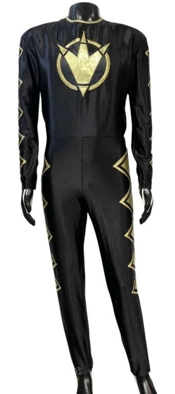 Power Rangers Dino Thunder (2004) - Black Ranger Jumpsuit (Bakury[x=#363/] Sentai Abaranger): Power Rangers Dino Thunder (2004) - Black Ranger Jumpsuit.This version of the black Power Rangers jumpsuit was used on Bakury[x=#363/] Sentai Abaranger, the 27th entry of Toei Company's long-running S