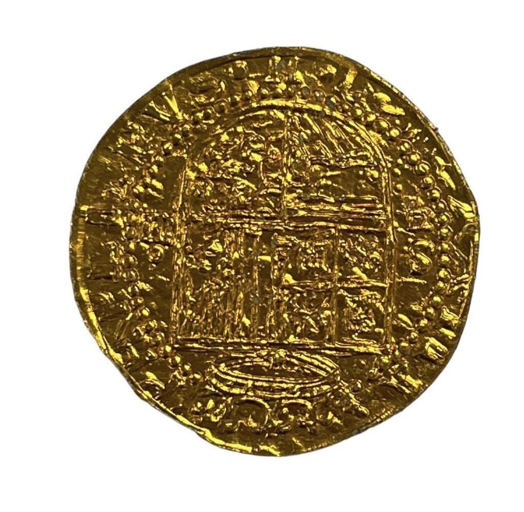 Pirates of the Caribbean: The Curse of the Black Pearl (2003) - Treasure Gold Doubloon Coin Lot A (1 of 4)