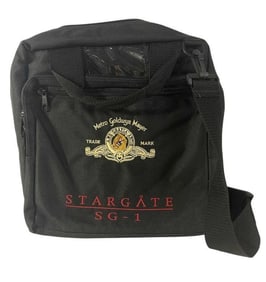 Stargate SG-1 (1997-2007) - Cast & Crew Gift Script Binder Carrier