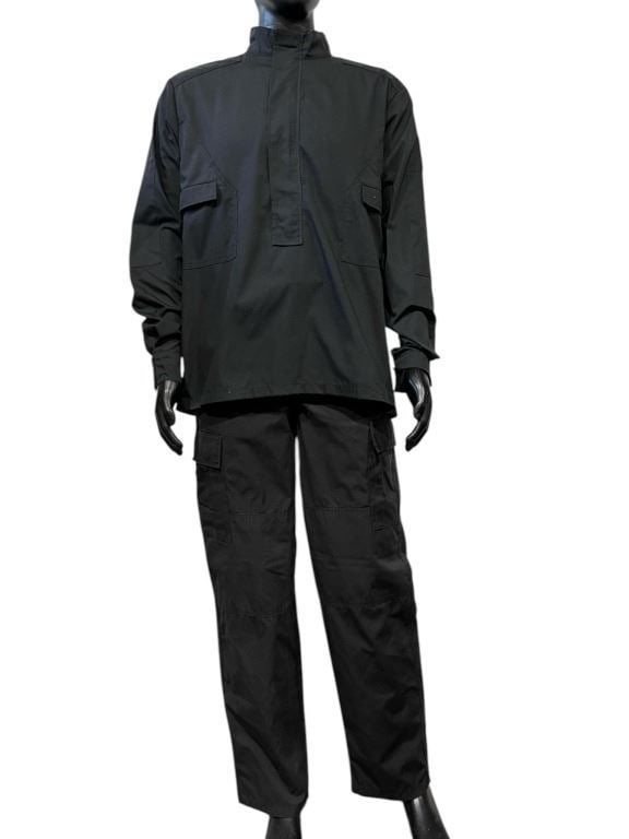 The Belko Experiment (2016) - The Voice (Gregg Henry) 3-Piece Costume (1 of 5)