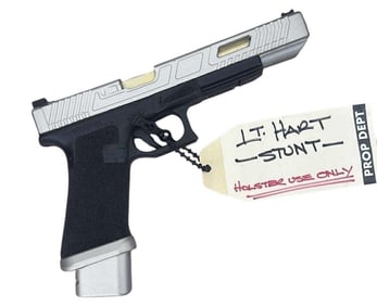 The Tomorrow War (2021) - Lt. Hart's (Jasmine Matthews) Stunt Glock Pistol