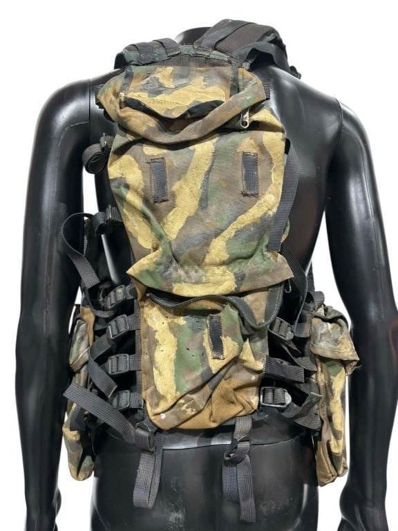 Doctor Who (TV Series 2005[x=#8211/]) - Guards Tactical Camo Vest - 2