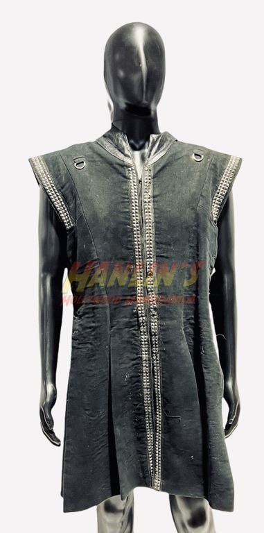 Dracula Untold (2014) - Military Clothing Piece: Dracula Untold (2014) - Military Clothing Piece.Original military clothing under armor piece worn in the production of 'Dracula Untold' (2014), the dark fantasy action horror movie where, as his