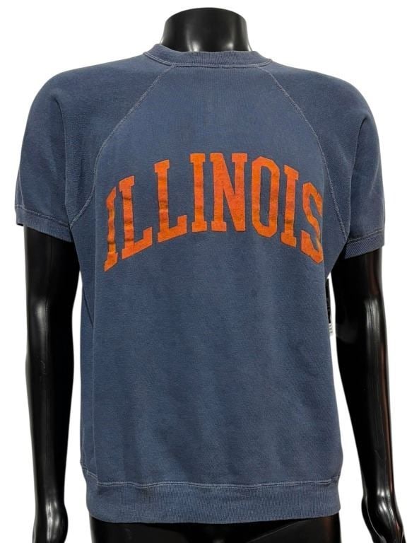 John Belushi Owned ILLINOIS Sweatshirt: John Belushi Owned ILLINOIS Sweatshirt.Originally from Star Wares who purchased the shirt and others we are offering directly from his wife Judith.John Belushi was an American comedian, actor, singer,