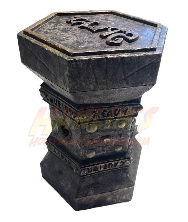 Level Up (2012-2013) - Hero "Splat" Hammerhead: Level Up (2012-2013) - Hero "Splat" Hammerhead.Made of metal and resin with simulated jewels, measuring .Original hero "Splat" Hammerhead from the live-action comedy television series 'Level Up' (2012