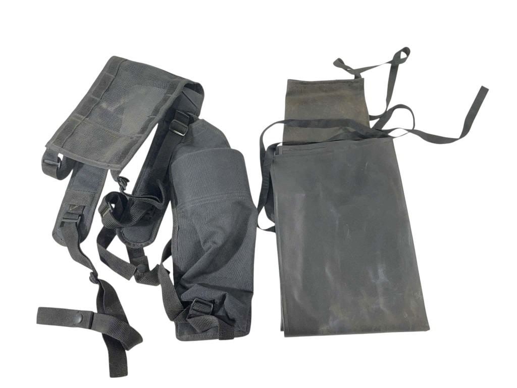 Pitch Black (2000) - Prop Oxygen Rebreather & Apron: Pitch Black (2000) - Prop Oxygen Rebreather & Apron.Measuring " x ".Original prop oxygen rebreather/bag along with a black apron used in the science fiction action horror film 'Pitch Black' (2000), wh