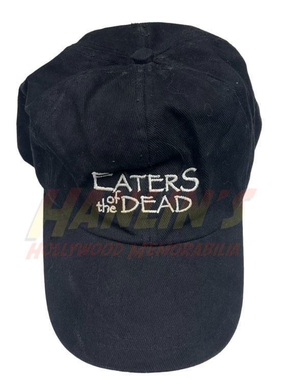 The 13th Warrior (1999) - Cast and Crew Cap #2: The 13th Warrior (1999) - Cast and Crew Cap #2.Comes with a COA co-signed by the film's prop fabricator.Original cap given to the cast and crew of the John McTiernan directed historical action film 'T