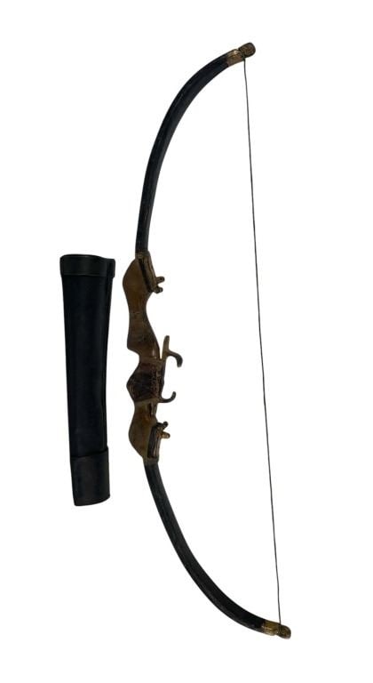 Arrow TV Series (2012-2020) - Green Arrow (Stephen Amell) Season 1 Bow and Quiver. (1 of 9)