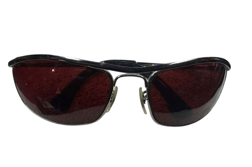 Daredevil (2003) - Matt Murdock (Ben Affleck) Sunglasses: Daredevil (2003) - Matt Murdock (Ben Affleck) Sunglasses.Original sunglasses worn by "Matt Murdock", played by Ben Affleck in the superhero film 'Daredevil' (2003), where, a man blinded by toxic