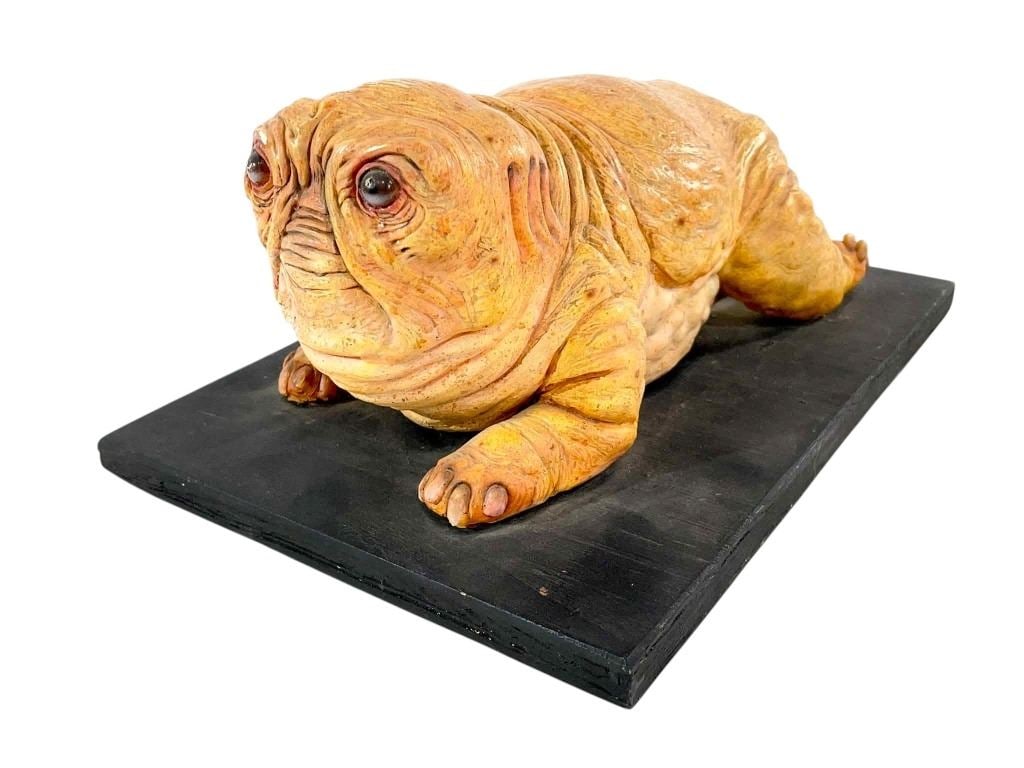 Evolution (2001) (Phil Tippett Collection) - Cutie Pie Monster Painted Maquette + Concept Art: Evolution (2001) (Phil Tippett Collection) - Cutie Pie Monster Painted Maquette + Concept Art.Measuring 10 1/2[x=#8221/] x 7 1/2[x=#8221/] x 5[x=#8221/].Made of resin.Art measuring 8 1/2" x 11" and 11