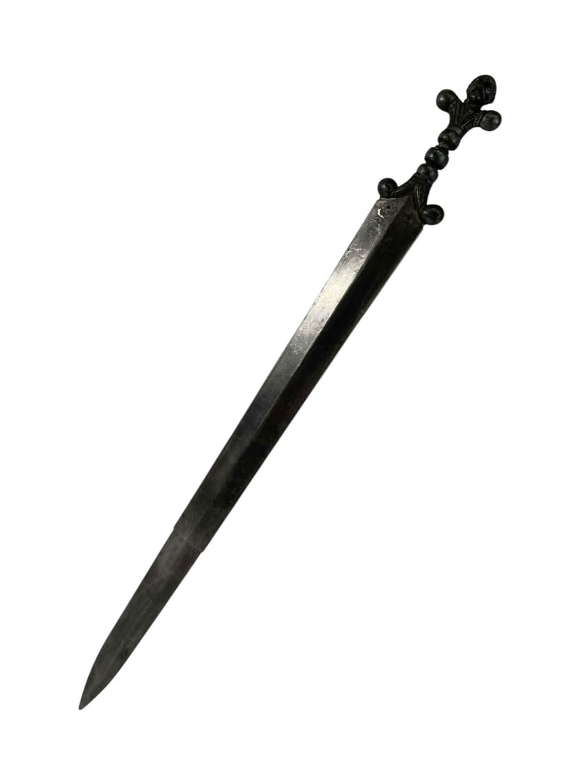 Gladiator (2000) - Barbarian SFX spring-loaded Retractable Sword (1 of 7)