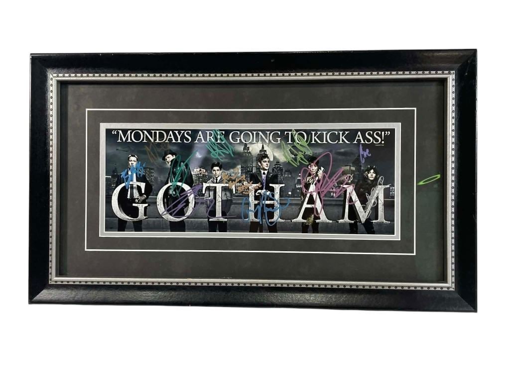 Gotham (2014 - 2019) - Signed by 11 Framed Poster (1 of 2)