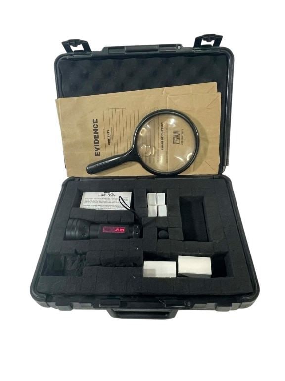 Law & Order (1990-) - Blood Evidence Kit (1 of 4)