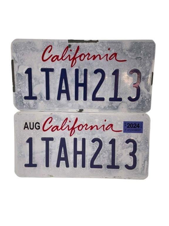 Novocaine (2025) - Nate (Jack Quaid) Screen Used License Plate Set: Novocaine (2025) - Nate (Jack Quaid) Screen Used License Plate Set.This lot can be seen when Nate and his Volvo, portrayed by Jack Quaid, is on his way to work early in the movie and after his date wi
