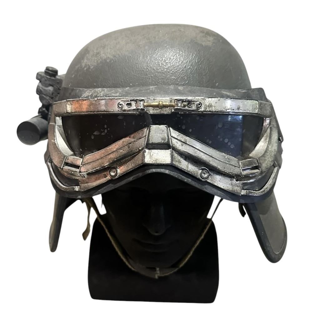 Star Wars - Solo: A Star Wars Story (2018) - Mud Trooper Helmet (1 of 6)