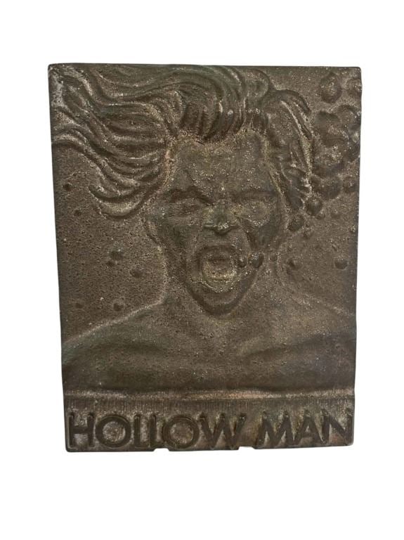 Hollow Man (2000) - Phil Tippett Crew Gift Paperweight: Hollow Man (2000) - Phil Tippett Crew Gift.Original cast and crew paperweight belonging to Phil Tippett from the science fiction horror film 'Hollow Man' (2000) directed by Paul Verhoeven and starring