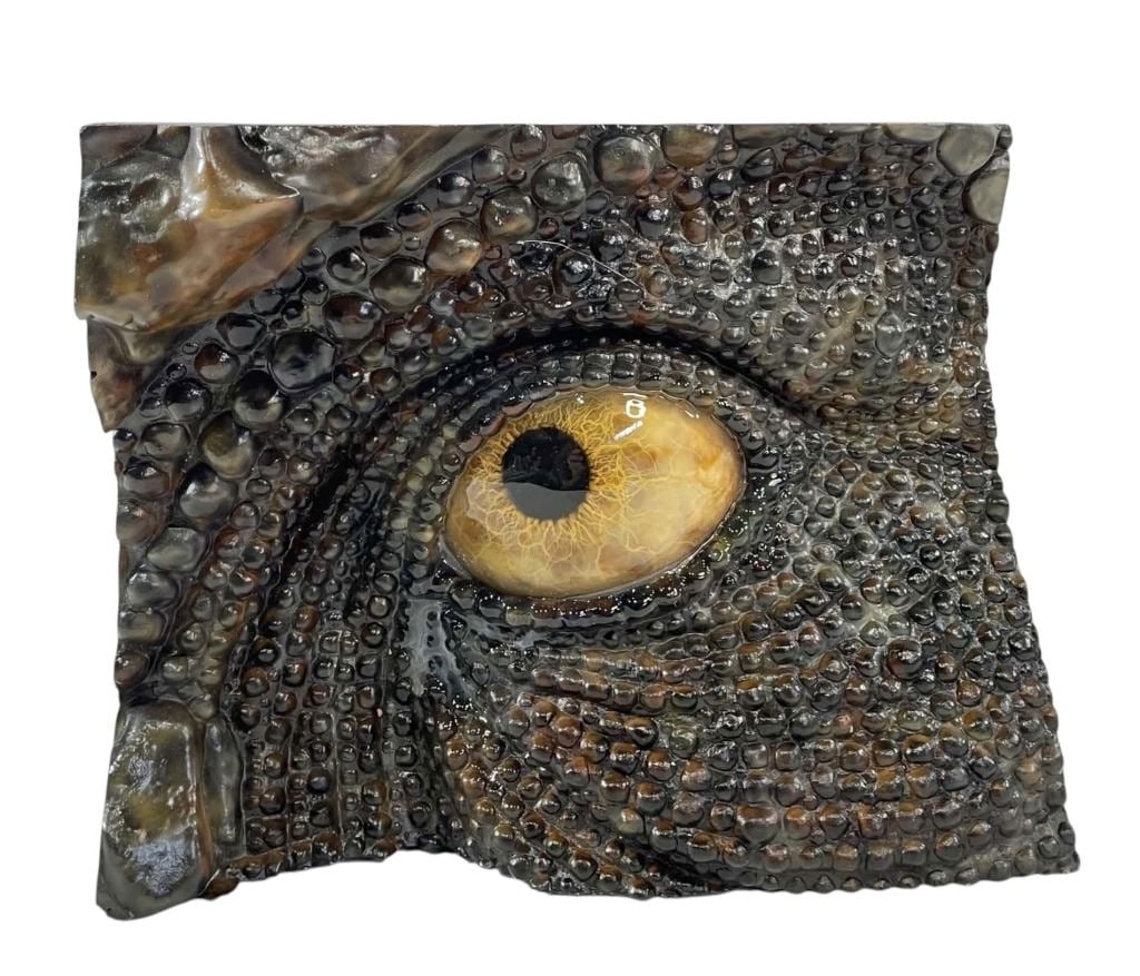 Jurassic Park (1993) - Tyrannosaurus Rex Reference Eye in Socket Display (1 of 4)