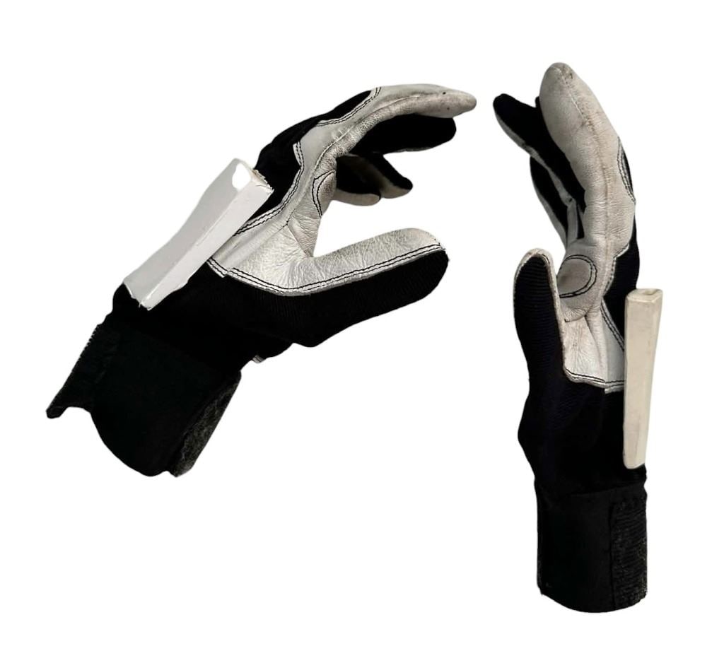 Star Wars: Episode VII - The Force Awakens (2015) - Sandeep Mohan Stormtrooper Gloves (1 of 6)
