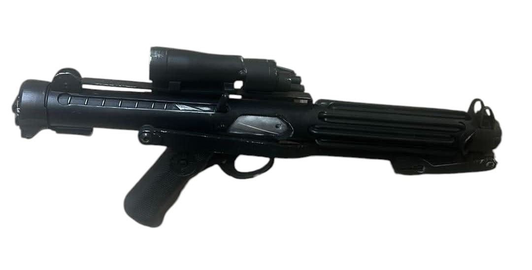 Star Wars: The Mandalorian and Grogu (2026) - Stormtropper E-11 Blaster Rifle (1 of 4)