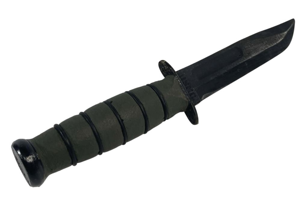 The Walking Dead (2010-2022) - Morgan (Lennie James) Season 7 Knife: The Walking Dead (2010-2022) - Morgan (Lennie James) Season 7 Knife.Original stunt knife used by "Morgan Jones", played by Lennie James on the post-apocalyptic horror drama television series 'The Walk