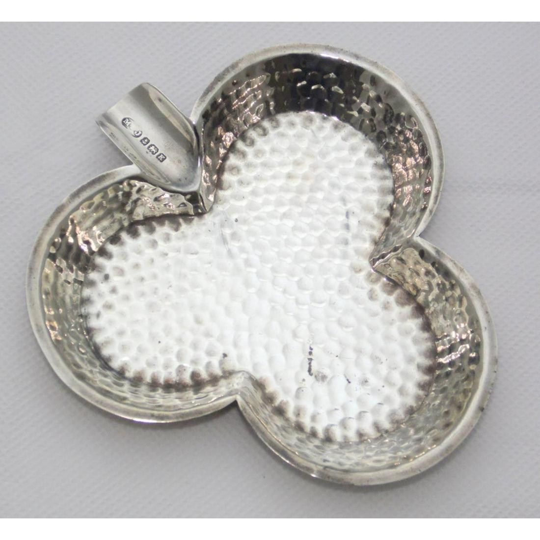Hammered Sterling Silver Clover Pen Tray 1934 (1 of 2)